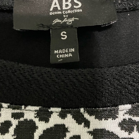 ABS Denim Collection black and white leopard top size S very comfy dressy look - Picture 4 of 6